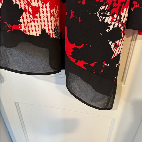 Ruby Rd. Red and Black Patterned Blouse - Picture 4 of 6